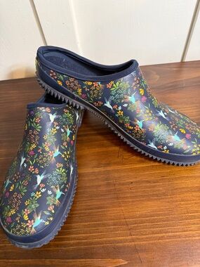 Western Chief Hummingbird Garden Clogs Navy Rubber Rain Slip On Size 10